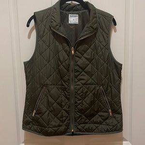 💓 Old Navy Puffer Vest